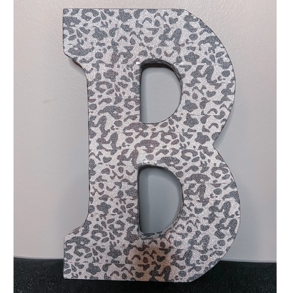 Custom Letters Dorm/Home Decor. PRICE VARYS see ⬇️